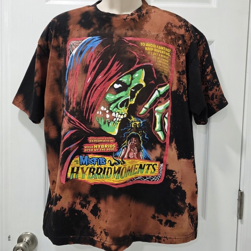 MISFITS Hybrid Moments Tie-Dye Graphic TShirt Upcycled Size M - Picture 3 of 11